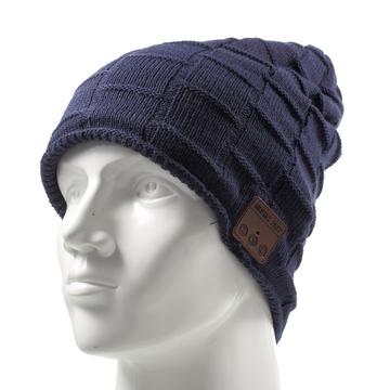 Chapeau chaud d\'hiver en tricot à motif quadrillé avec écouteurs et microphone Bluetooth sans fil intégrés - Bleu foncé