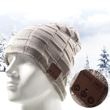 Chapeau chaud d\'hiver en tricot à motif quadrillé avec écouteurs et microphone Bluetooth sans fil intégrés - Gris clair